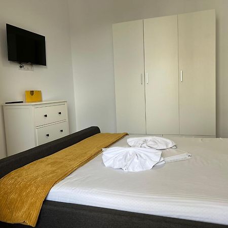 Luxury Glam Apartments Iasi At Lazar Palas Екстериор снимка