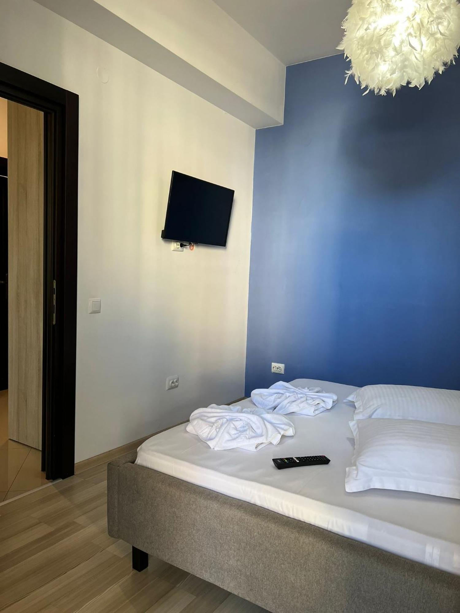 Luxury Glam Apartments Iasi At Lazar Palas Екстериор снимка