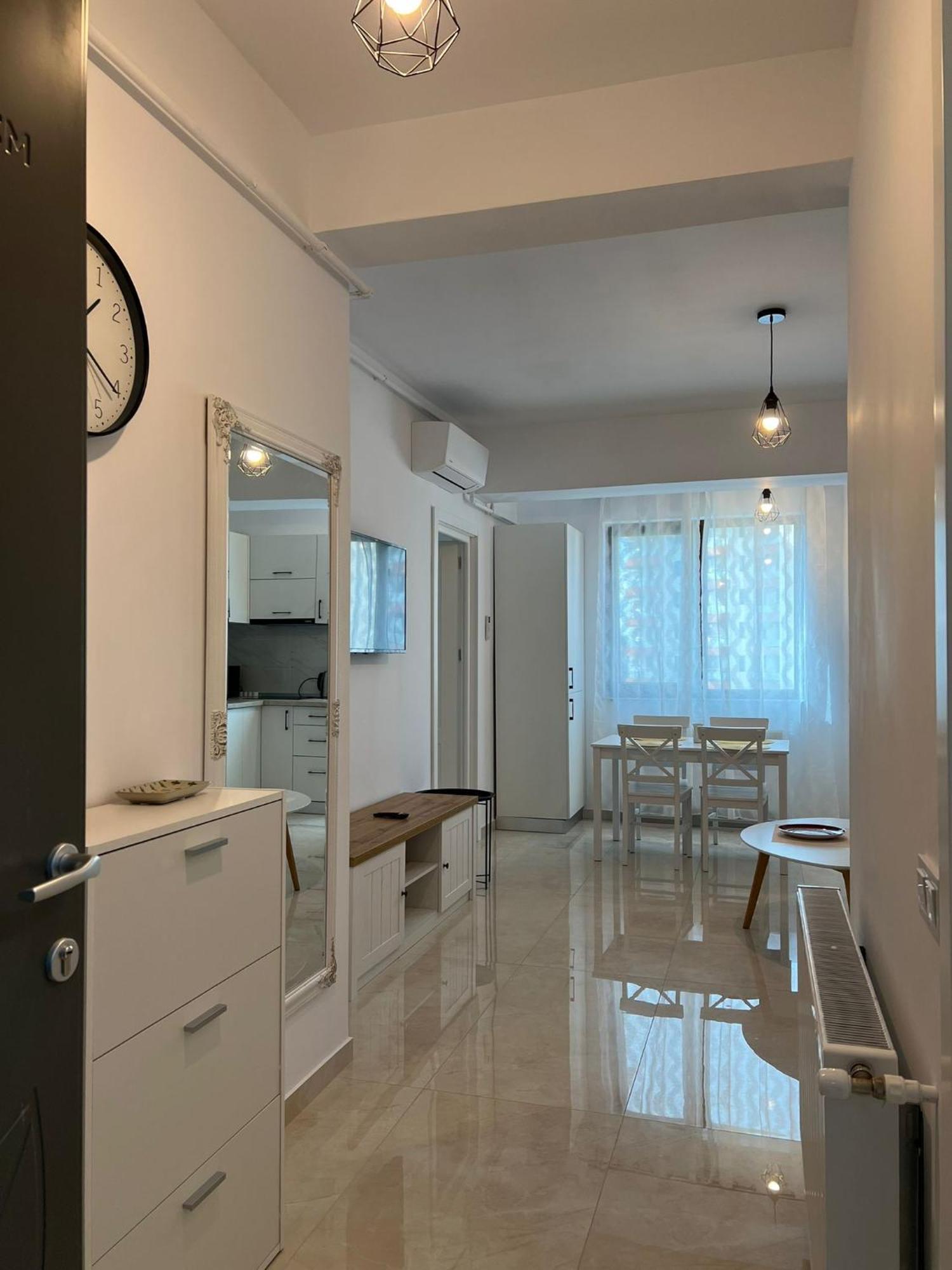 Luxury Glam Apartments Iasi At Lazar Palas Екстериор снимка